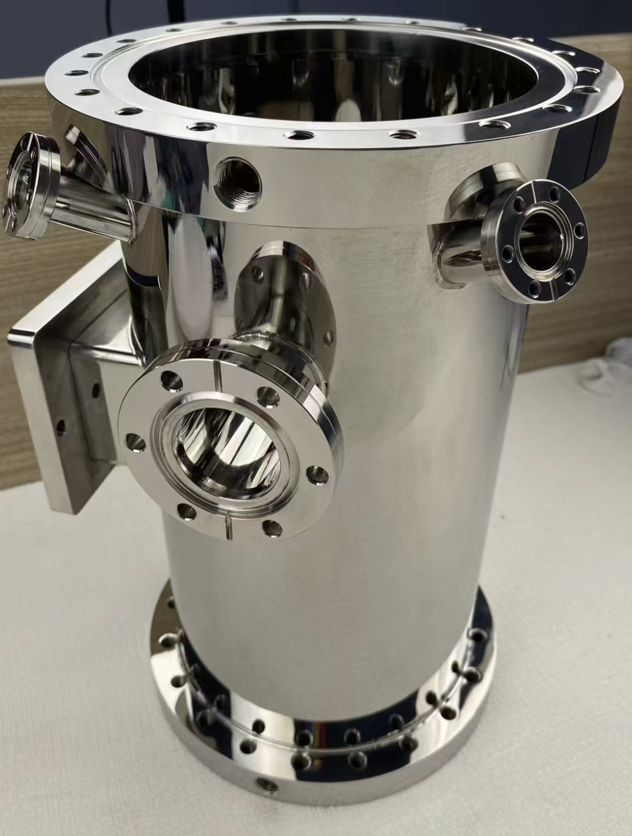 Cylindrical cavity-10